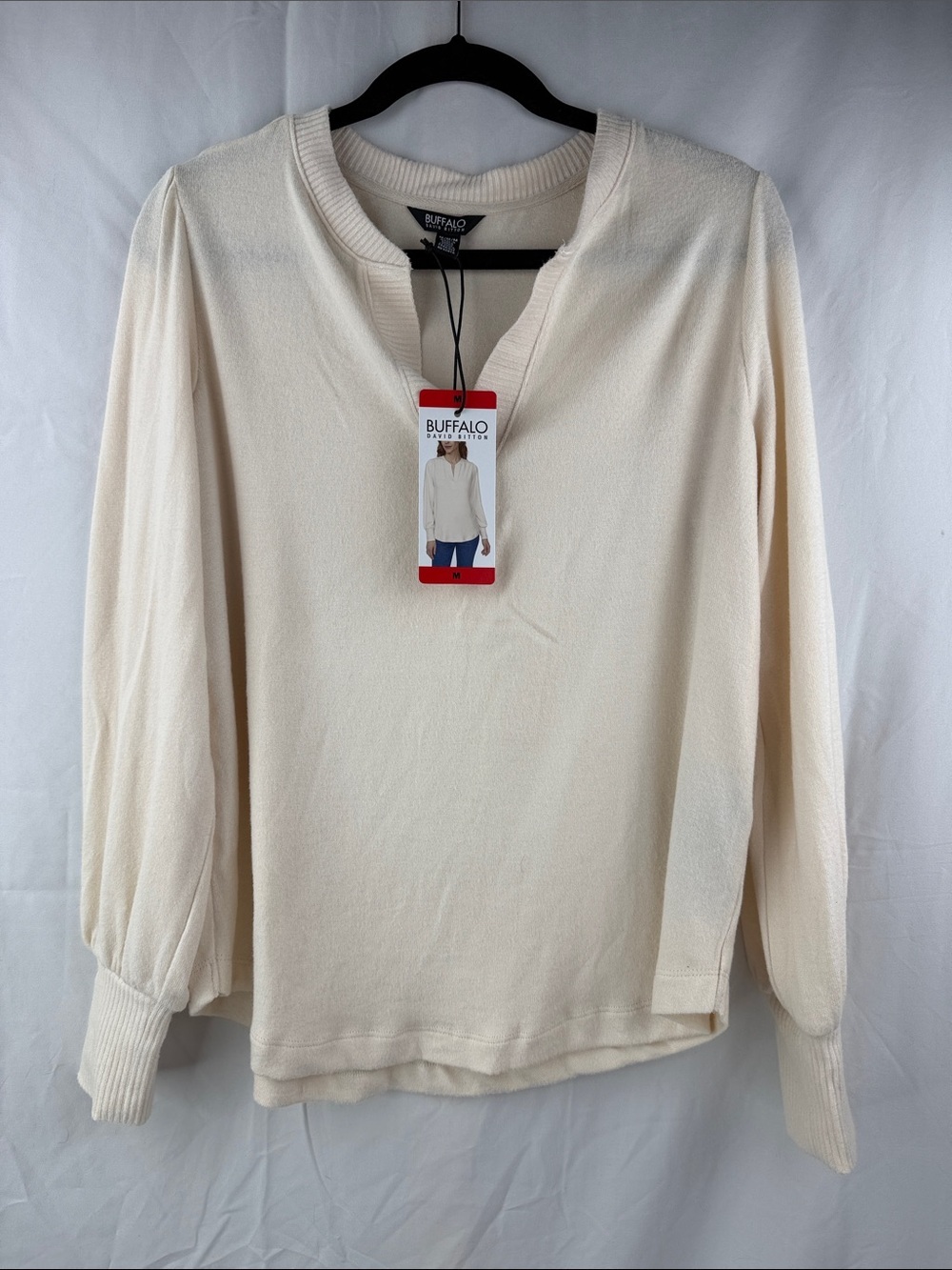 Buffalo David Bitton Women’s Cozy V-Neck Cream Size Medium Long Sleeve Top NWT